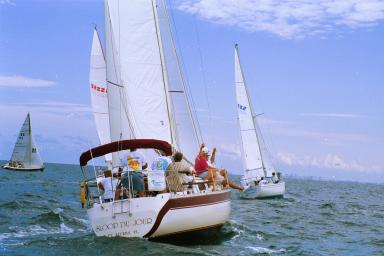 Sloop Du Jour Sailing Close Hauled